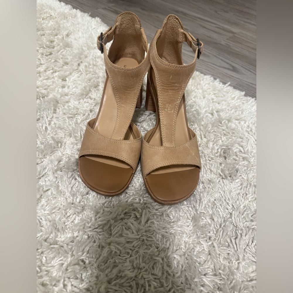 Lucky Brand Tan Women's Heels - Picture 12 of 13